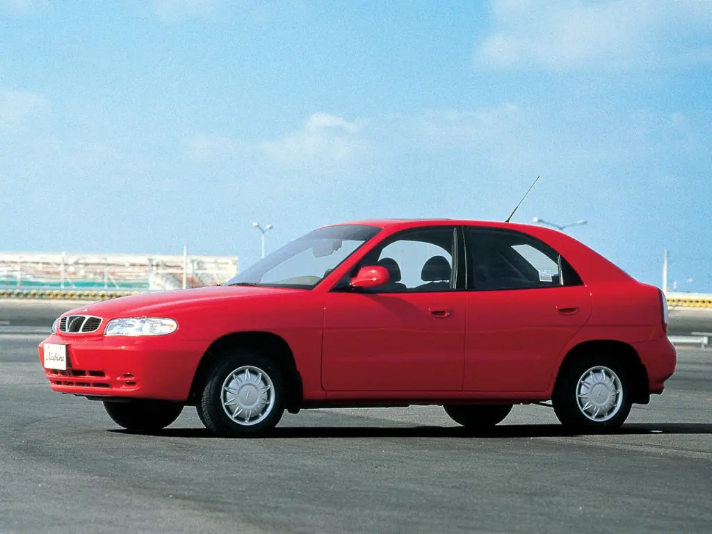 Daewoo Nubira (KLAJ) 1 поколение, хэтчбек 5 дв. (02.1997 - 03.1999)